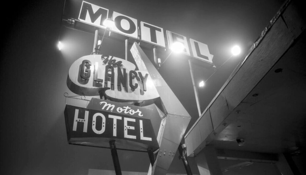 Motel Bathroom Upgrades to Save You Money