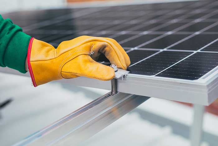 Solar Power Systems & PV Panels 1 Solar Power Systems & PV Panels Wellington